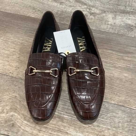 ZARA Animal Print Leather Loafers - Picture 2 of 13